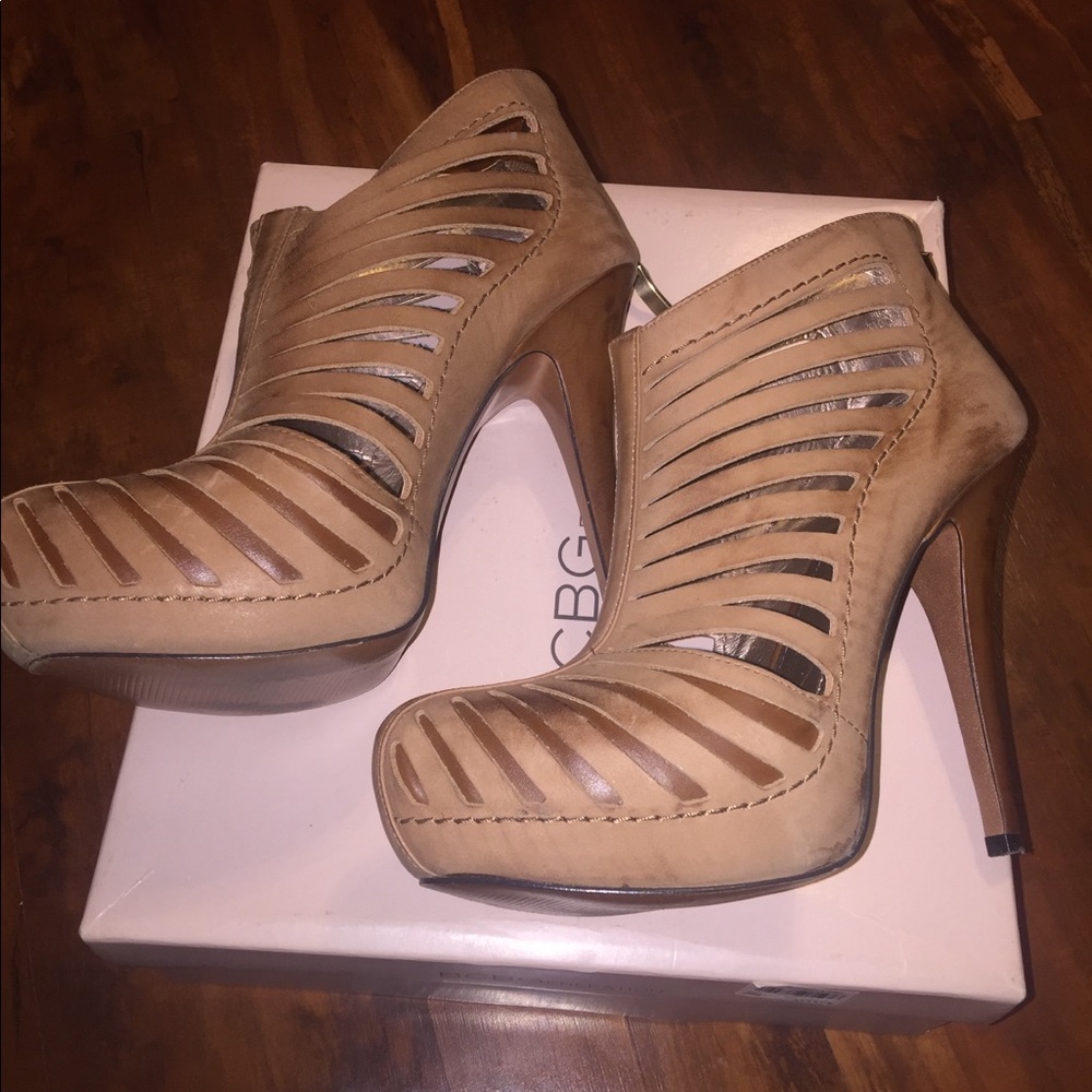 Amazing Shoes!! - Picture 3 of 7
